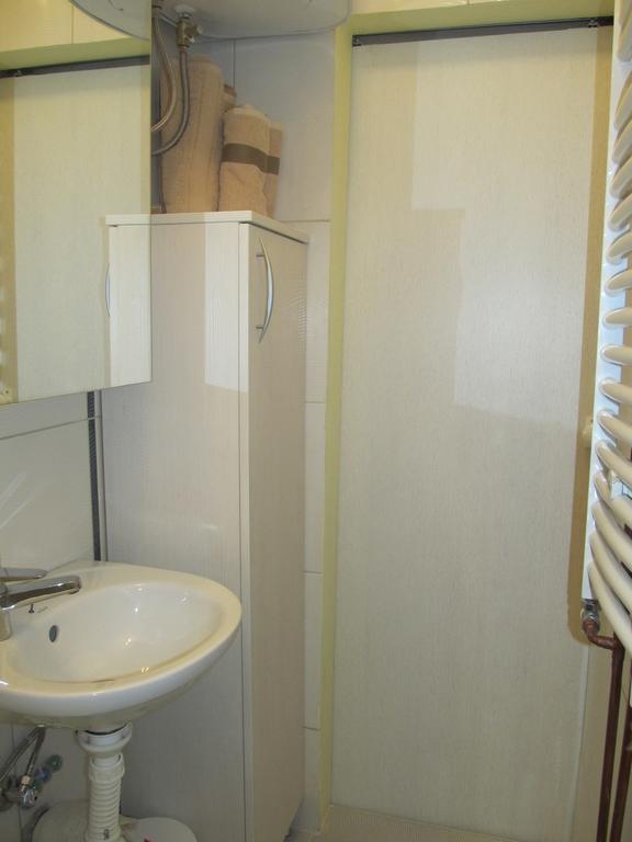Apartment Bombonjera Užice Oda fotoğraf